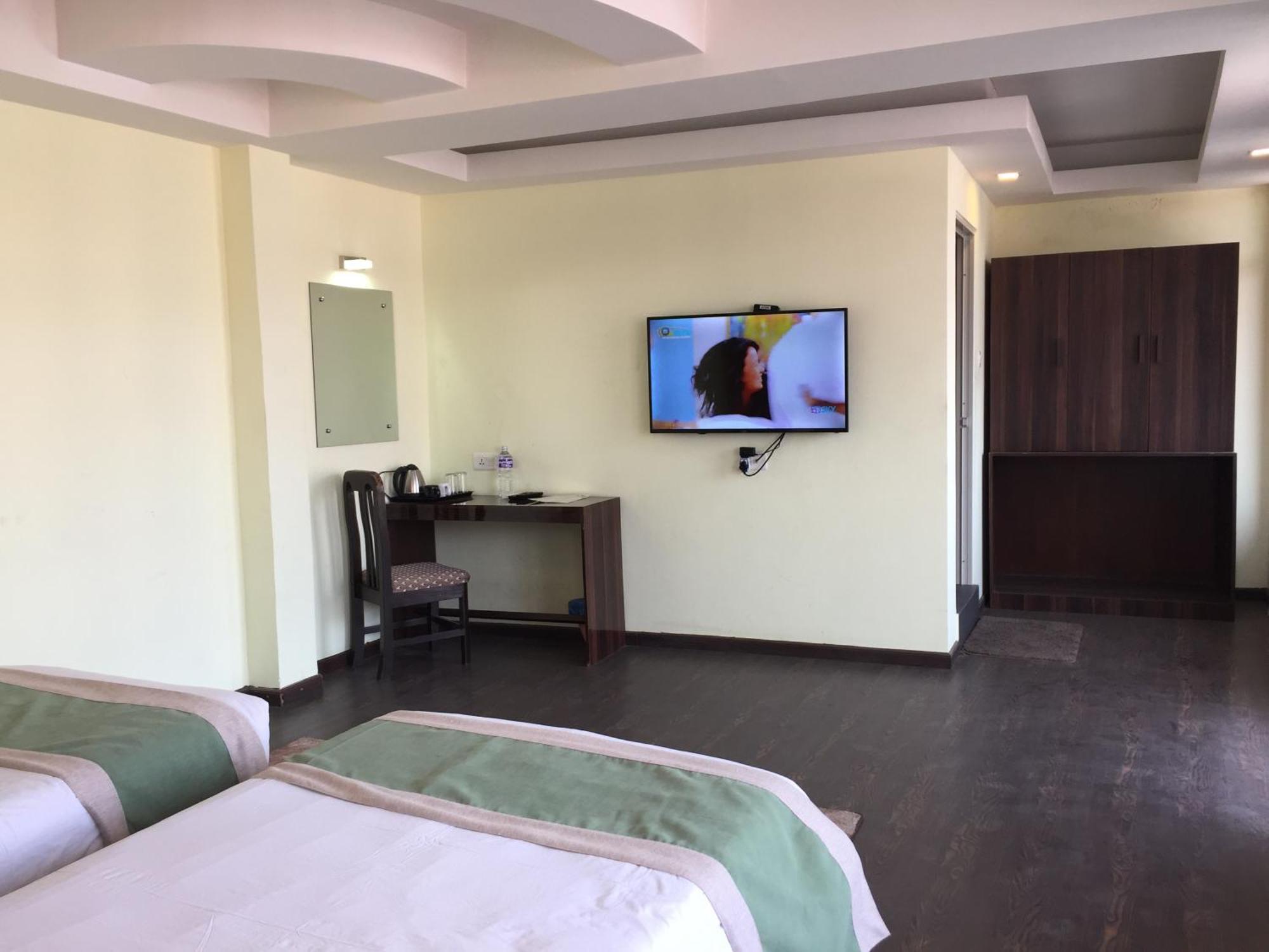 Hotel Serenity Kathmandu Bagian luar foto